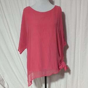Dana Buchman Pink Blouse with Elegant Design